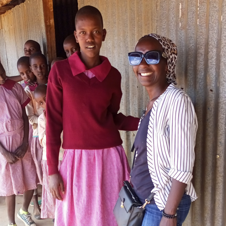 Agnes und Abigael in Mperrishi